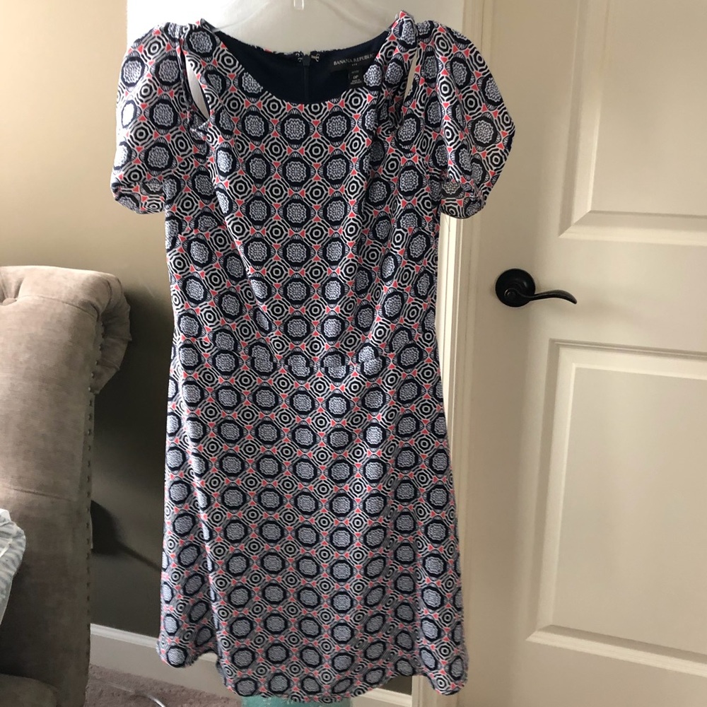 NWOT Banana Republic short cold shoulder dress 0P